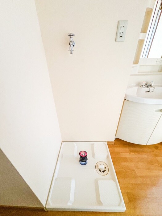 物件内観写真17　(洗濯機置場)