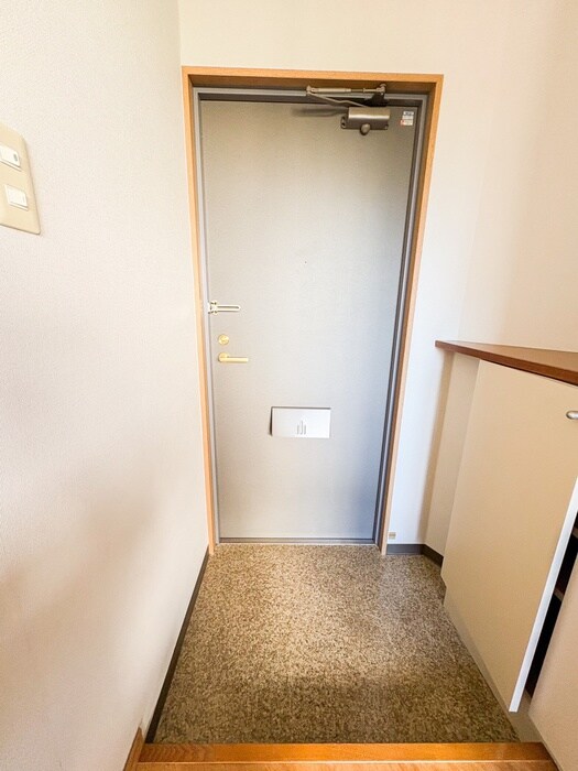 物件内観写真19　(玄関)