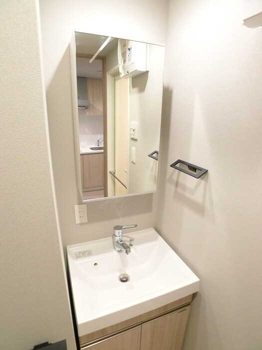 物件内観写真11　(洗面)