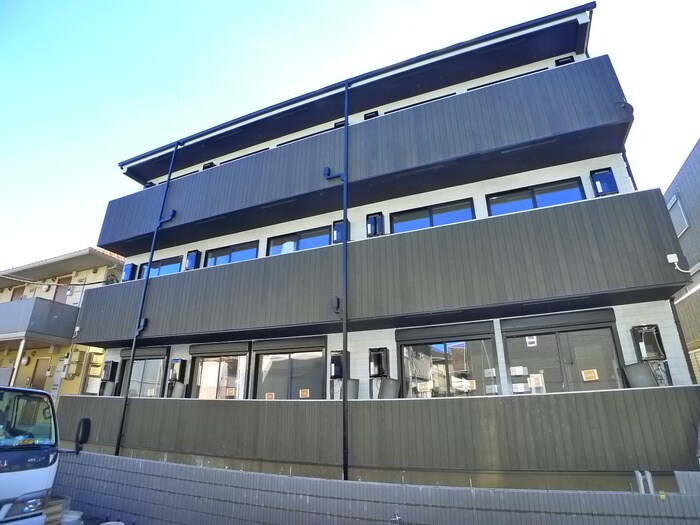 物件外観写真2　(外観写真)