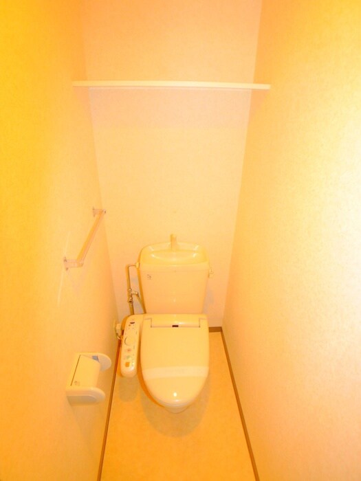 物件内観写真15　(トイレ)