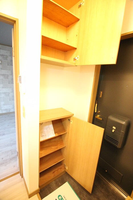 物件内観写真17　(靴箱)