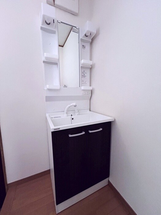 物件内観写真11　(洗面)