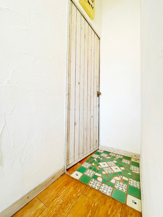 物件内観写真7　(玄関)