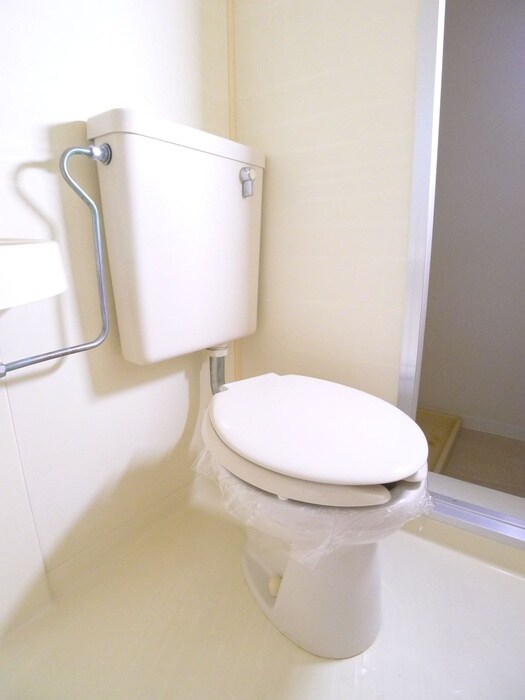 物件内観写真15　(トイレ)