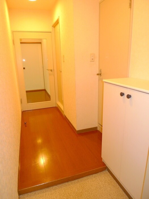 物件内観写真17　(廊下)