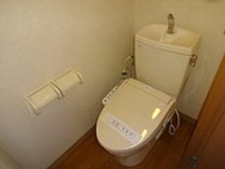 物件内観写真8　(トイレ)