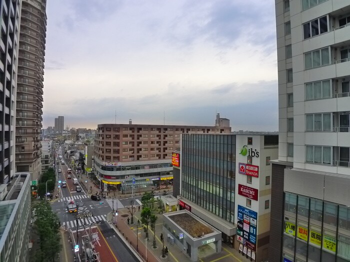 物件内観写真21　(室内からの展望)