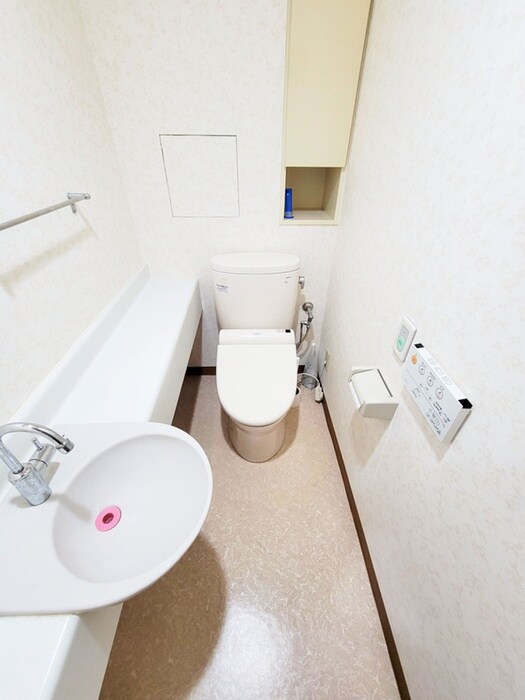 物件内観写真16　(トイレ)