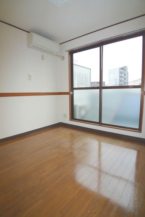 物件内観写真10　(室内からの展望)