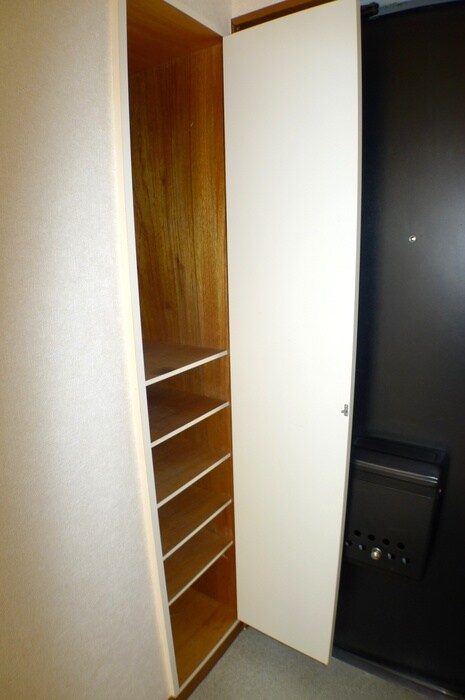 物件内観写真15　(靴箱)
