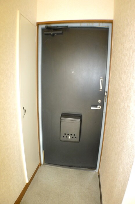 物件内観写真19　(玄関)