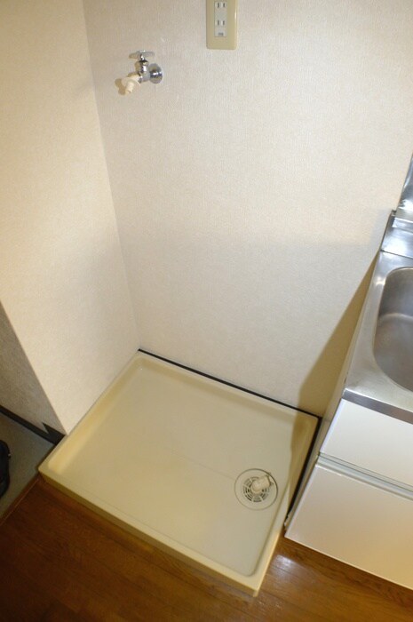 物件内観写真22　(洗濯機置場)