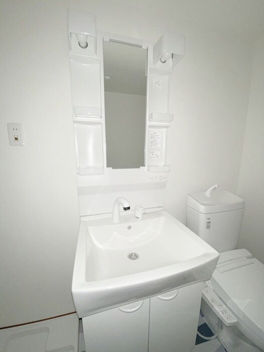 物件内観写真11　(洗面)