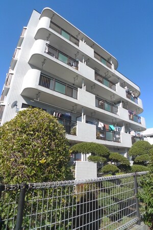 メゾングランルマーニュ外観写真