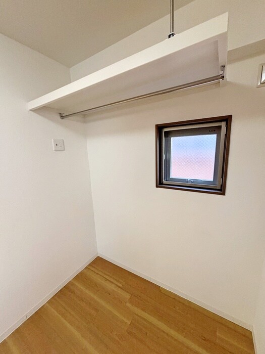 物件内観写真8　(収納)