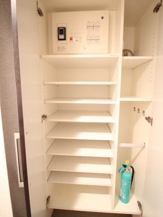 物件内観写真18　(靴箱)