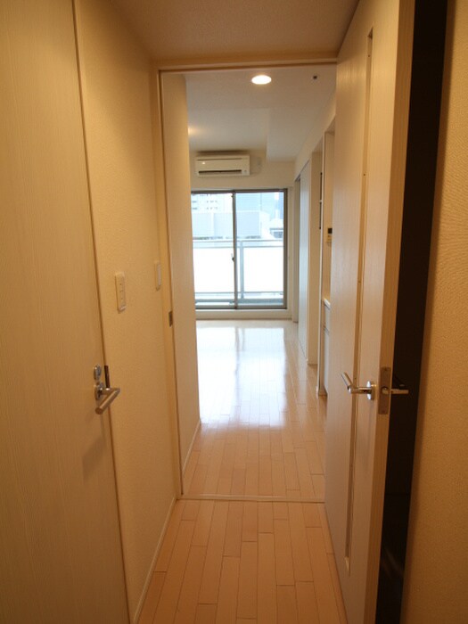 物件内観写真18　(廊下)