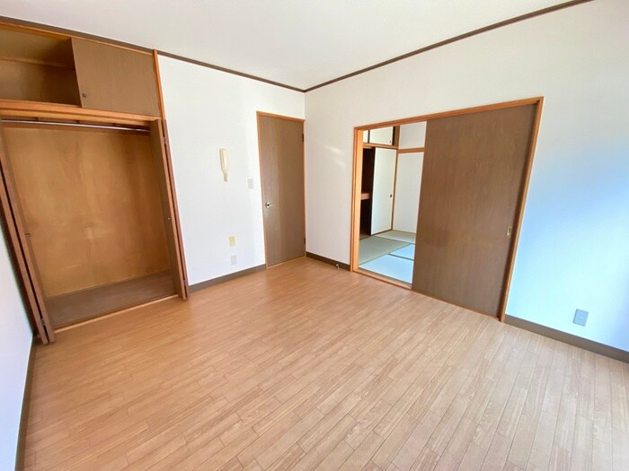 物件内観写真8　(居室)