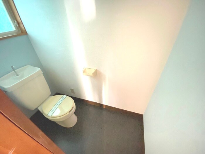 物件内観写真14　(トイレ)