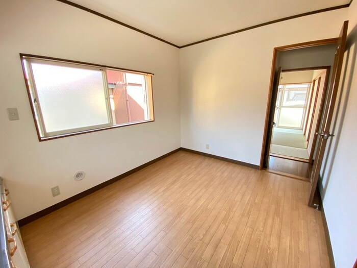 物件内観写真19　(居室)