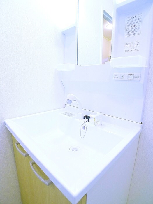 物件内観写真16　(洗面)