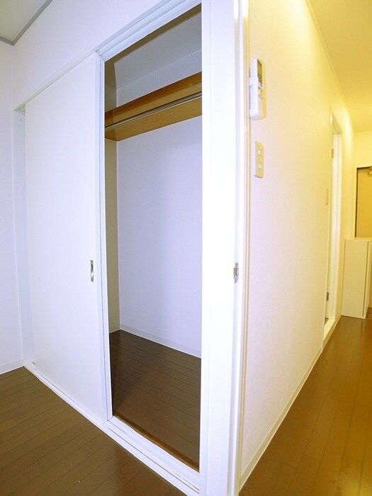 物件内観写真18　(収納)