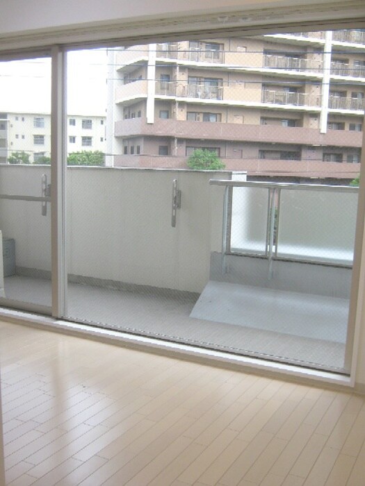 物件内観写真16　(ベランダ・バルコニー)