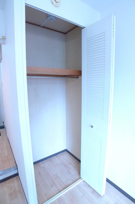 物件内観写真10　(収納)