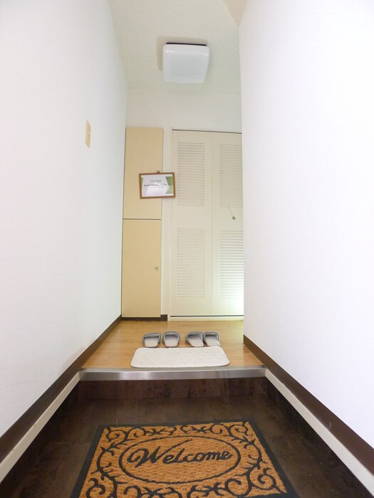 物件内観写真19　(玄関)