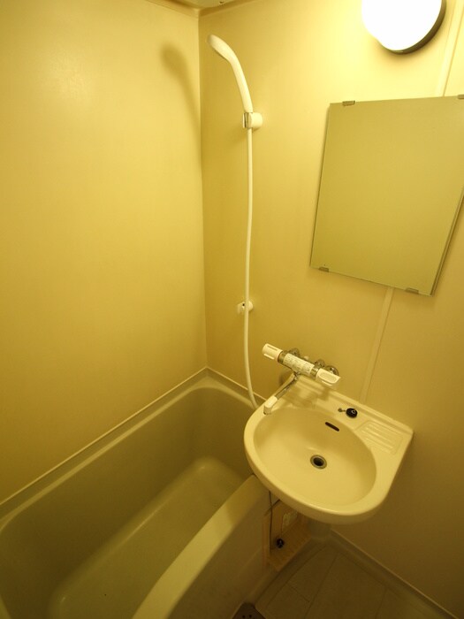 物件内観写真9　(バス／シャワールーム等)