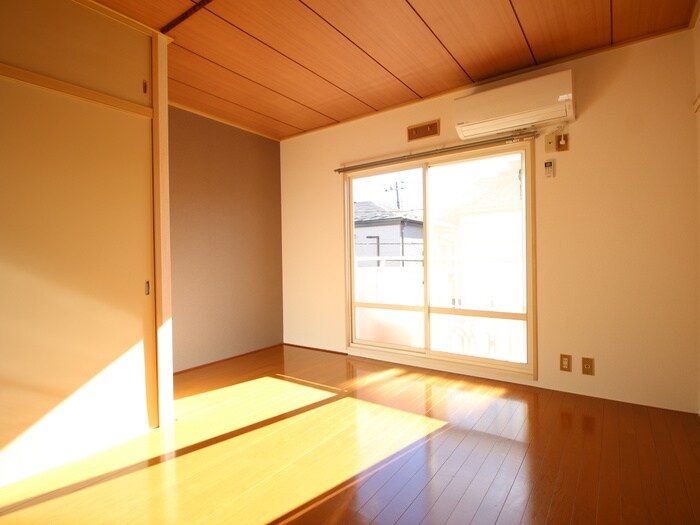 物件内観写真14　(居室)