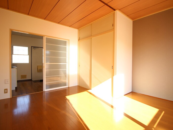 物件内観写真18　(居室)