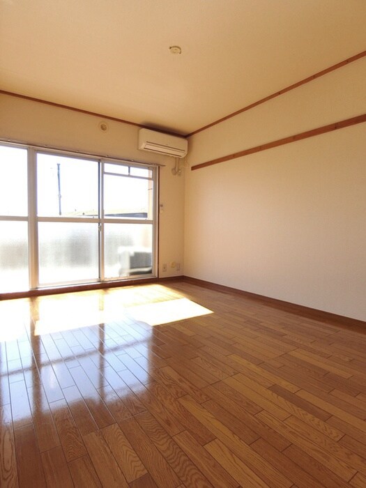 物件内観写真5　(居室)