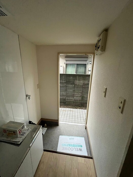 物件内観写真19　(玄関)