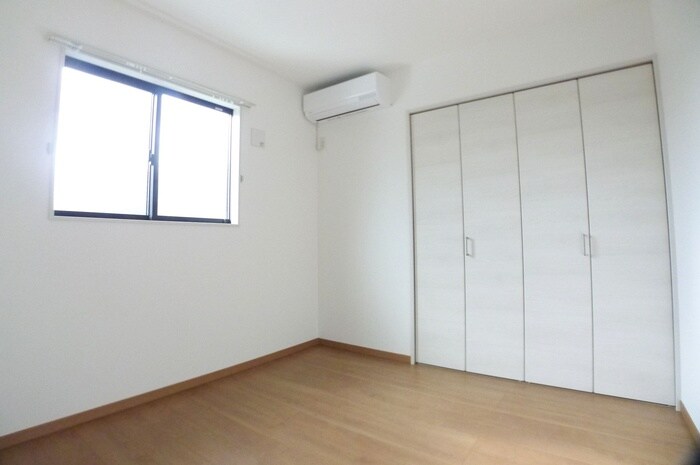 物件内観写真10　(居室)