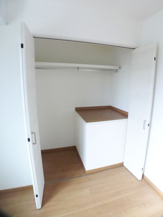 物件内観写真11　(収納)