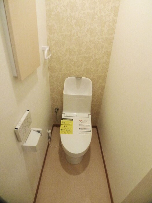 物件内観写真15　(トイレ)