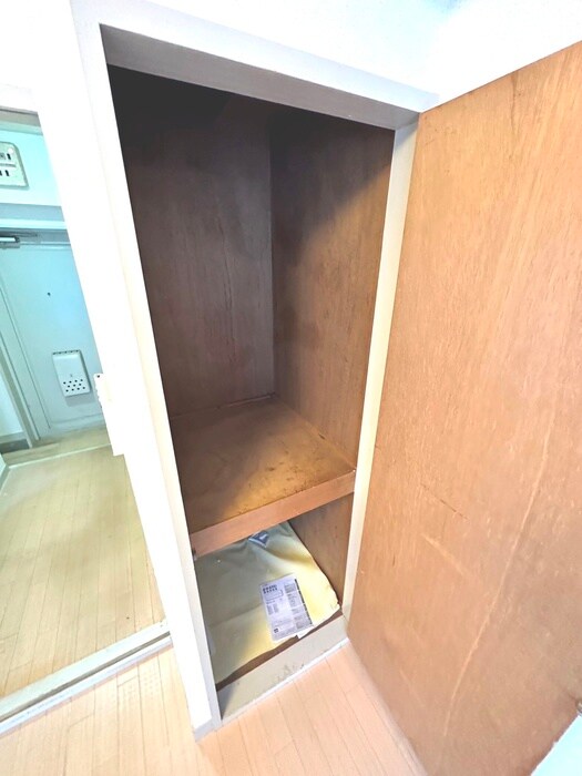物件内観写真13　(収納)