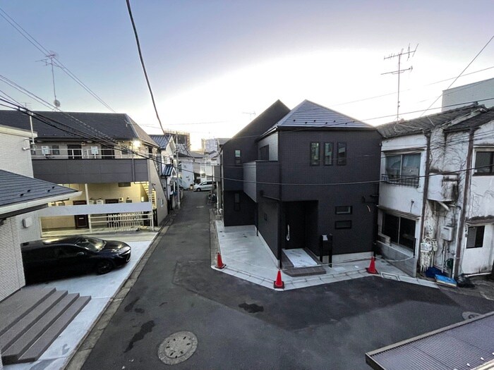 物件内観写真20　(室内からの展望)