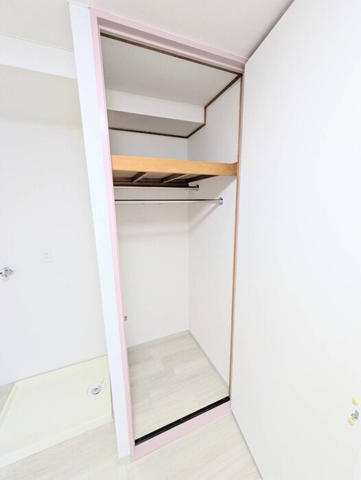 物件内観写真12　(収納)