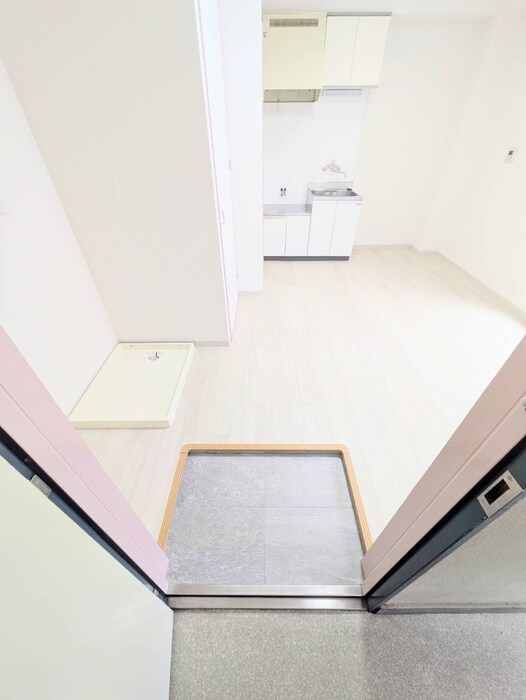 物件内観写真15　(玄関)