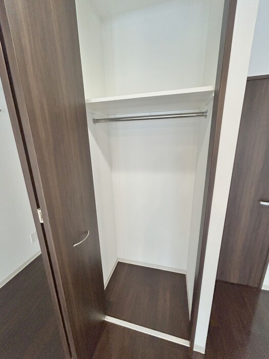 物件内観写真13　(収納)