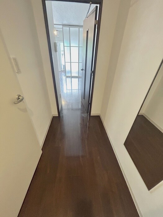 物件内観写真20　(廊下)