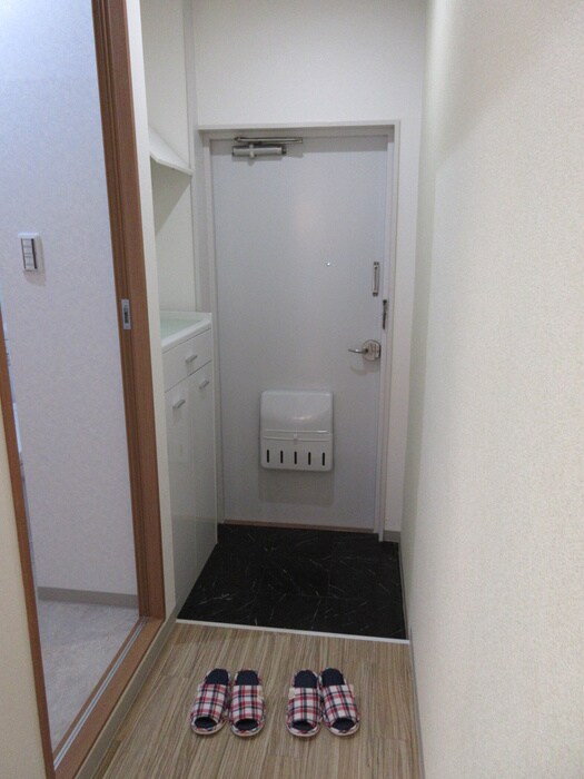 物件内観写真17　(玄関)