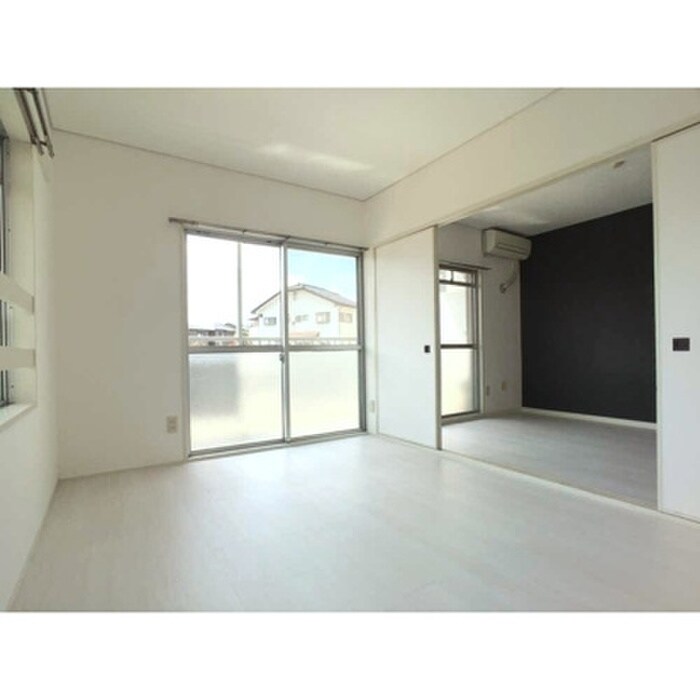 物件内観写真11　(居室)