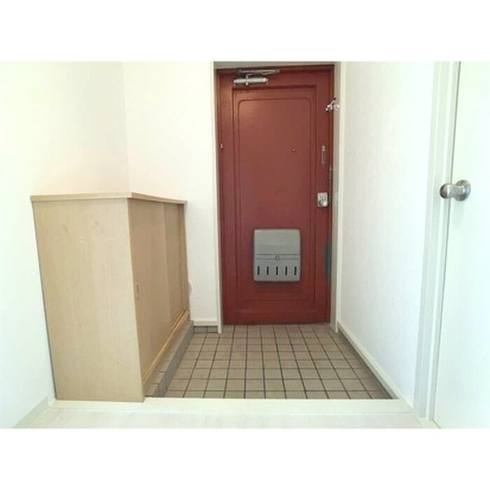 物件内観写真18　(玄関)