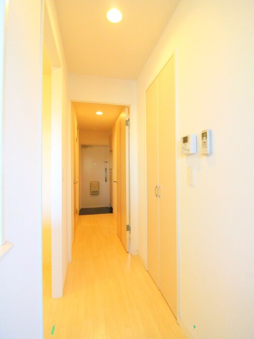 物件内観写真20　(廊下)
