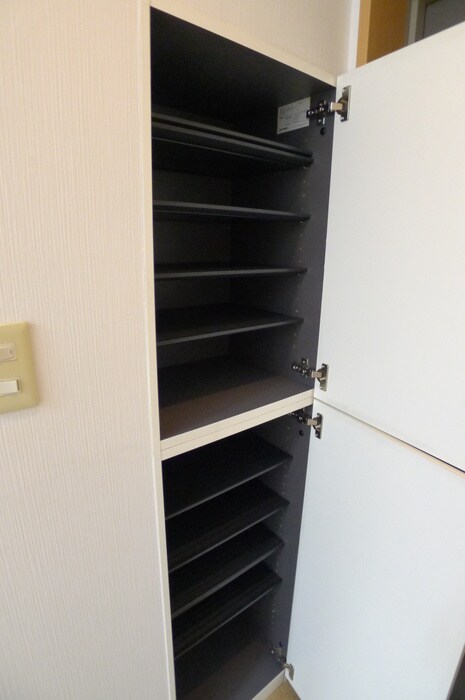 物件内観写真19　(靴箱)