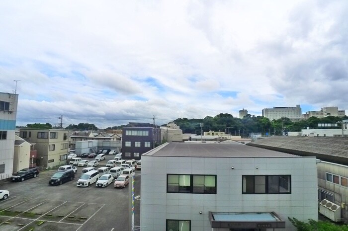 物件内観写真22　(室内からの展望)